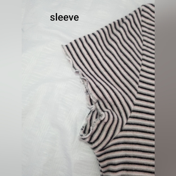 Small, light pink, light grey, white and black ruffly top. - Picture 6 of 9